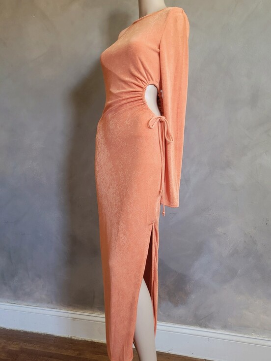12th Tribe Dresses & Skirts - 12th Tribe Long Sleeve Ruched Side Maxi Dress in Coral Orange Size M